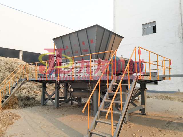 吉林（lín）電廠（chǎng）稻草捆（kǔn）粉碎處理現（xiàn）場