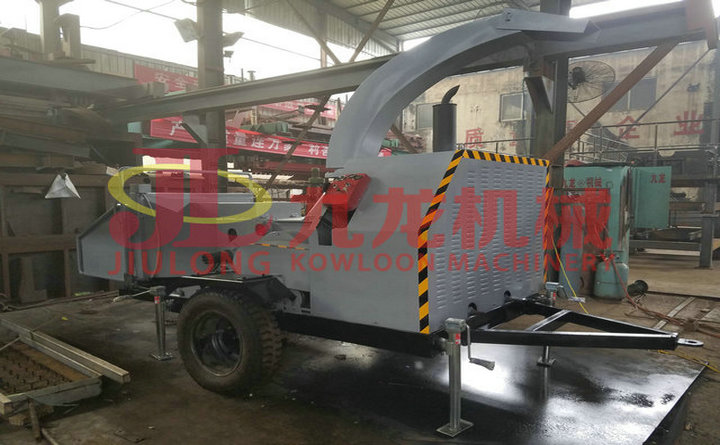 園（yuán）林樹枝粉（fěn）碎機