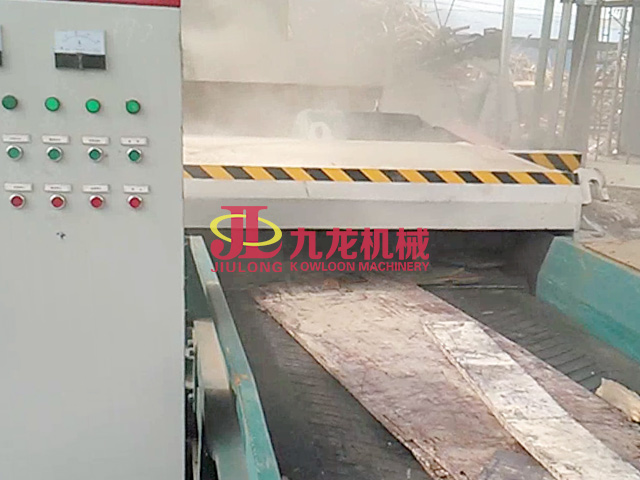 南潯模板破(pò)碎機生產線現場