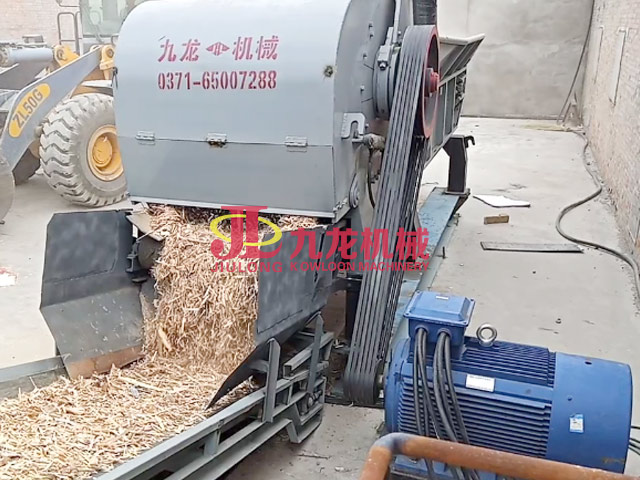 新疆綜合木材破碎現（xiàn）場