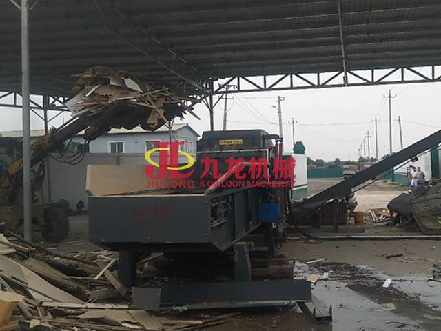 北京(jīng)模板廢料破碎現場