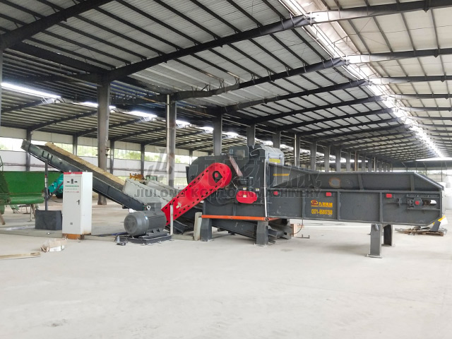 雲南雲縣秸(jiē)稈粉碎機生產線