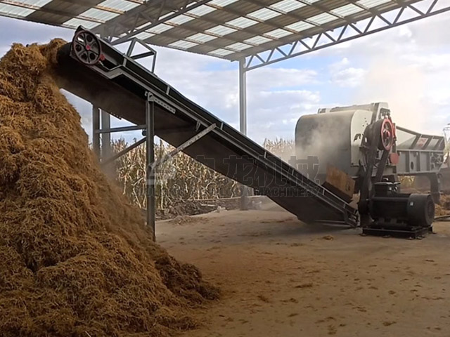 綏化綜合稻草粉碎現場(chǎng)