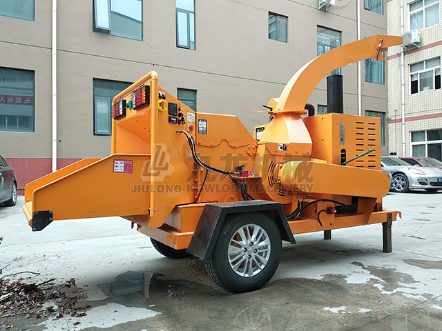 樹（shù）枝粉（fěn）碎機