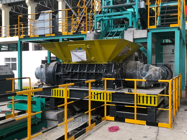 豫光金鉛鋁板(bǎn)撕碎機