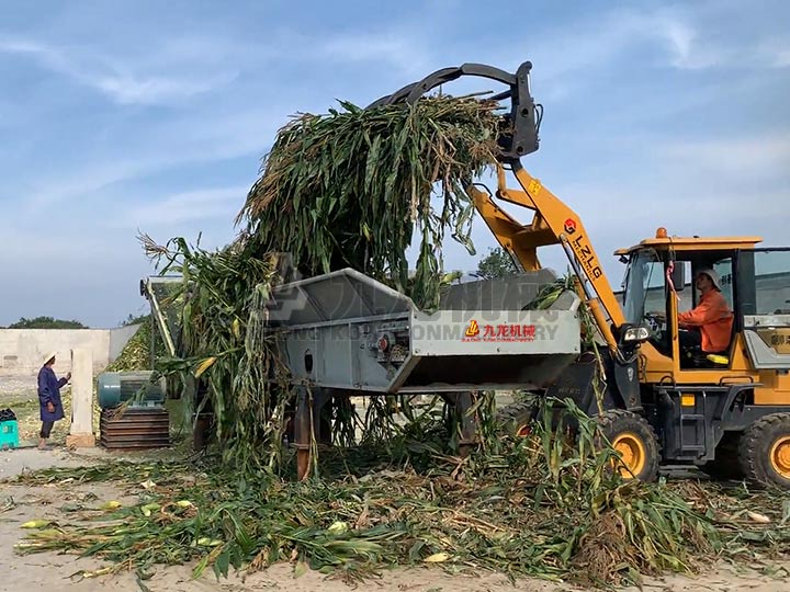 秸（jiē）稈（gǎn）粉碎機