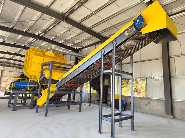 大（dà）件垃圾處理設備