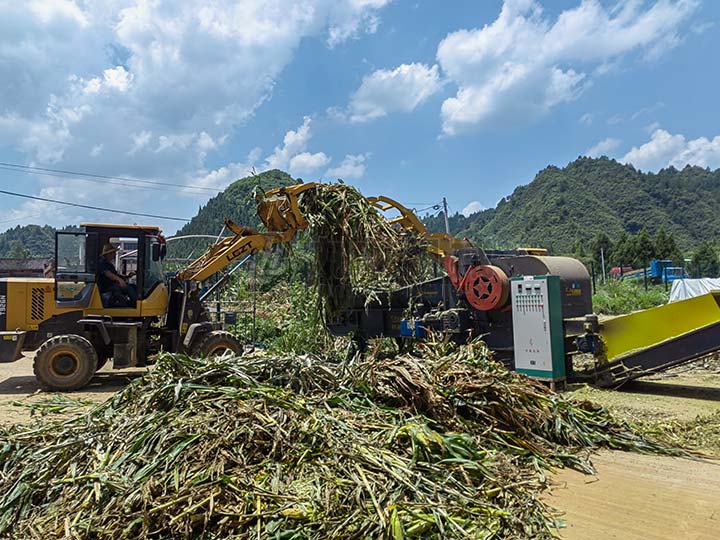 秸(jiē)稈青貯粉碎機 秸稈青貯粉碎機
